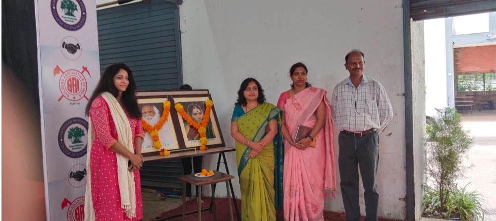 Communication Skill and personality development club in collaboration with Shrinivas Patil Foundation Karad organisesYuva 360 Internship Program